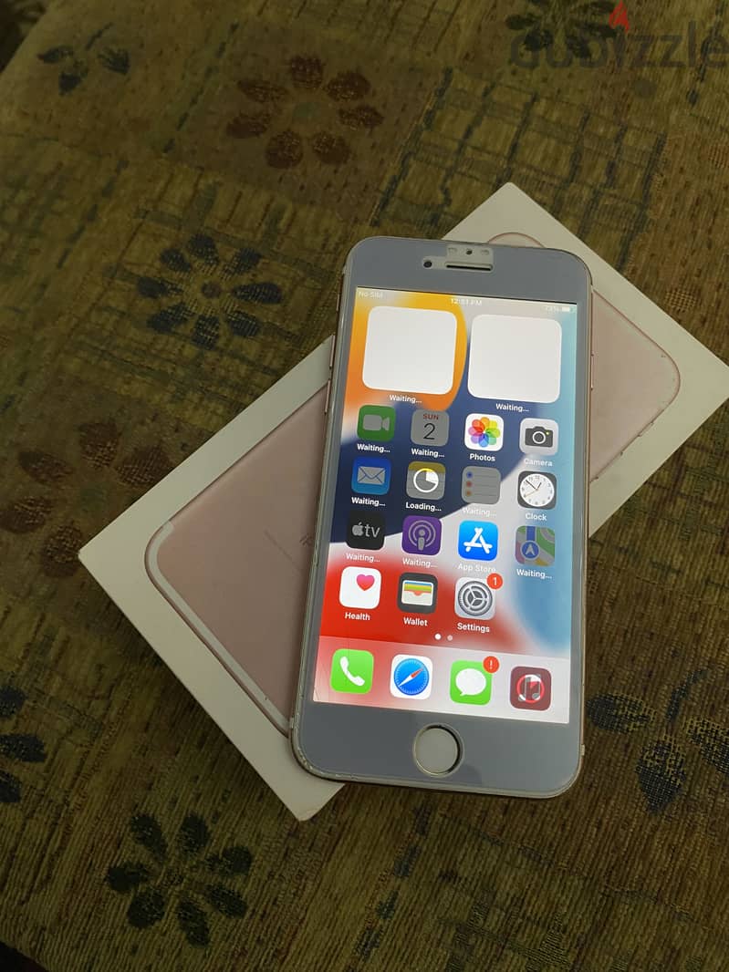 Apple - iPhone 7 5