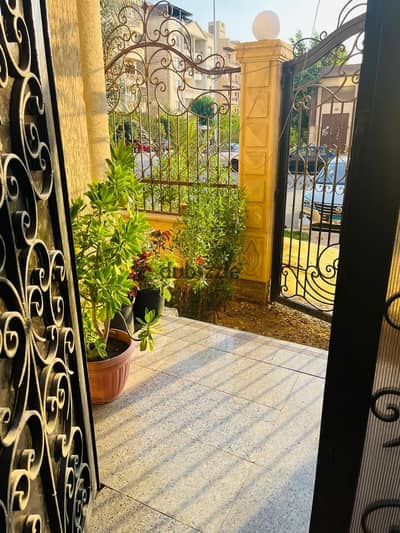 شقه للبيع فى البنفسج عمارات فيو حديقة صريح خطوات من شارع التسعين الشمالي و واتر واي