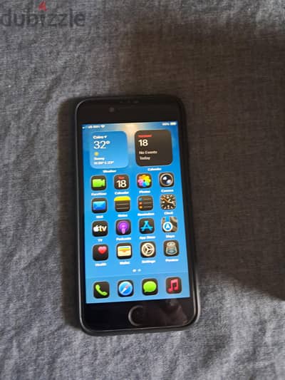 Apple - iPhone SE