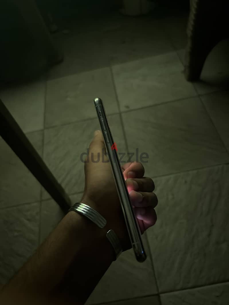 Apple - iPhone 11 Pro Max 1