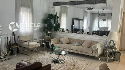 فيلا توين هاوس ٤٠٠م للإيجار في ميفيدا قريب من AUC