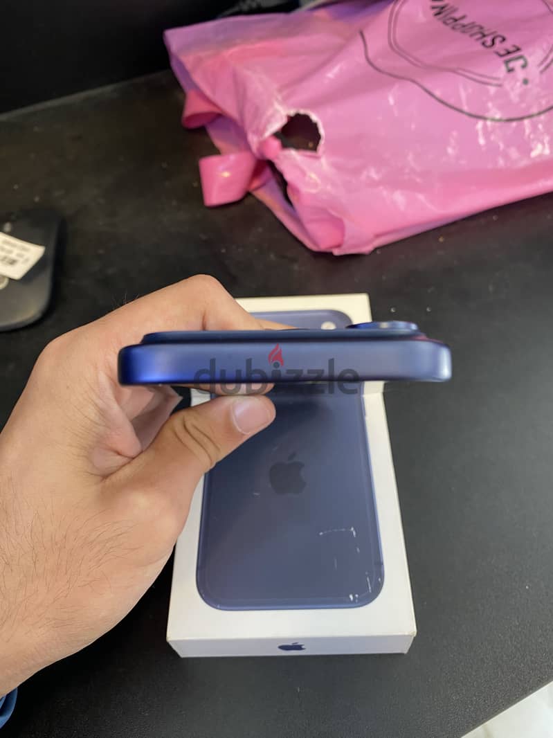 آبل - آيفون 17 برو 5