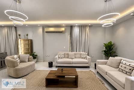 Furnished 200 sqm apartment for rent in North Investors, opposite Maxim Mall in New Cairo, directly bordered by North 90th Street.
