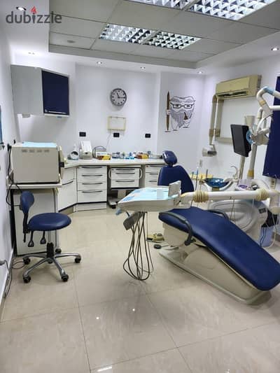 Clinic for sale in Hayat Al-Quba, equipped and air-conditioned, Dentistry, Administrative license, Ground floor on the main Egypt and Sudan street 150m