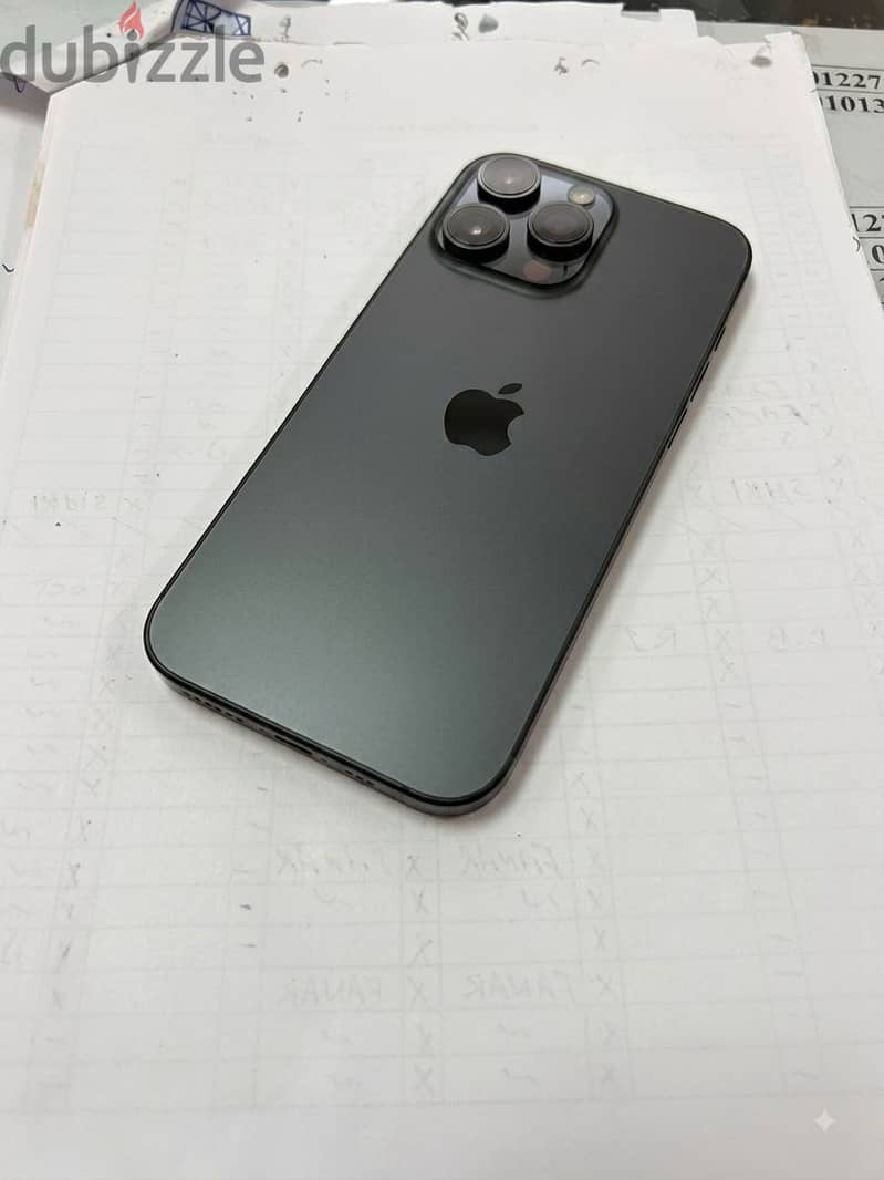 Apple - iPhone 16 Pro Max 1