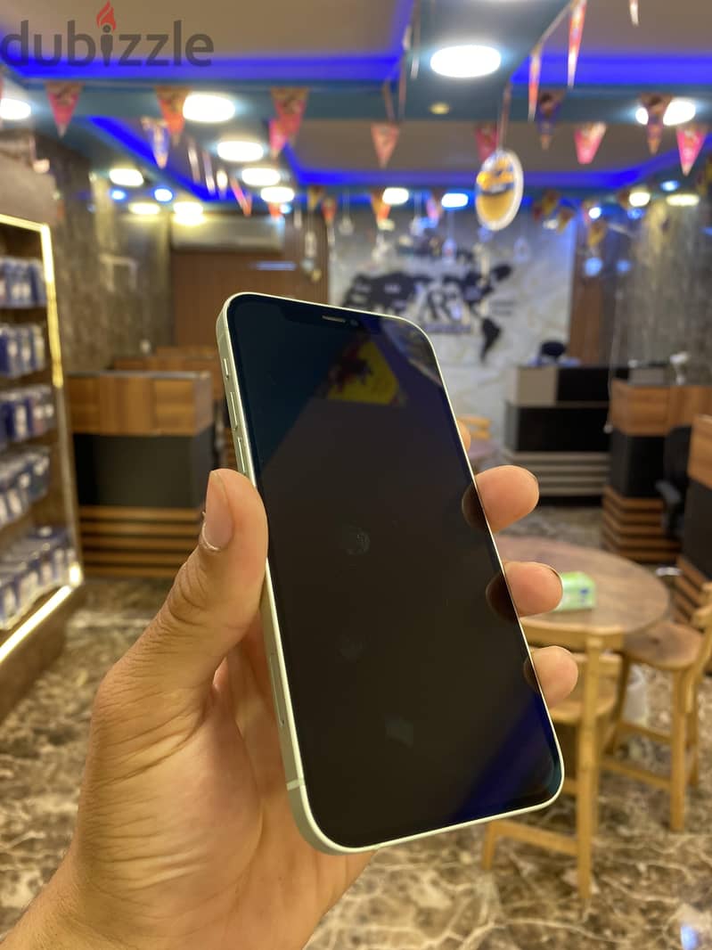 آبل - آيفون 12 3