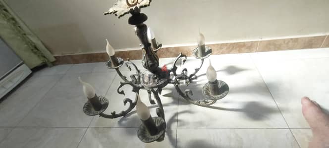 نجفة نحاس كلاسيكيه روعه تقيلة جدآ 6 أذرع