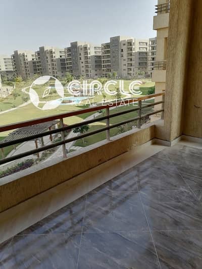 شقة مميزة للإيجار في كمبوند ذا سكوير 3 غرف نوم  | تشطيب كامل سوبر لوكس | جاهزة للسكن الفوري