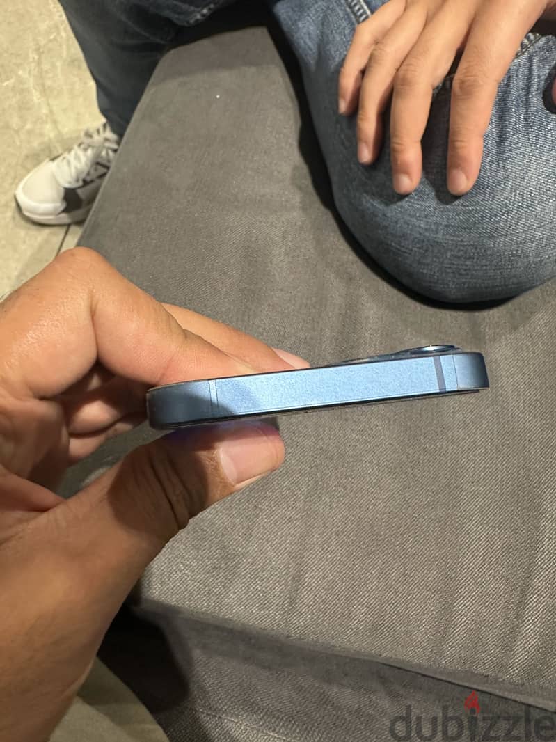 Apple - iPhone 13 4