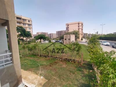 Accept a garden in the B6 ultra-super-lux finishing first residence 2 bedrooms 2 bathrooms immediate receipt view street club optional