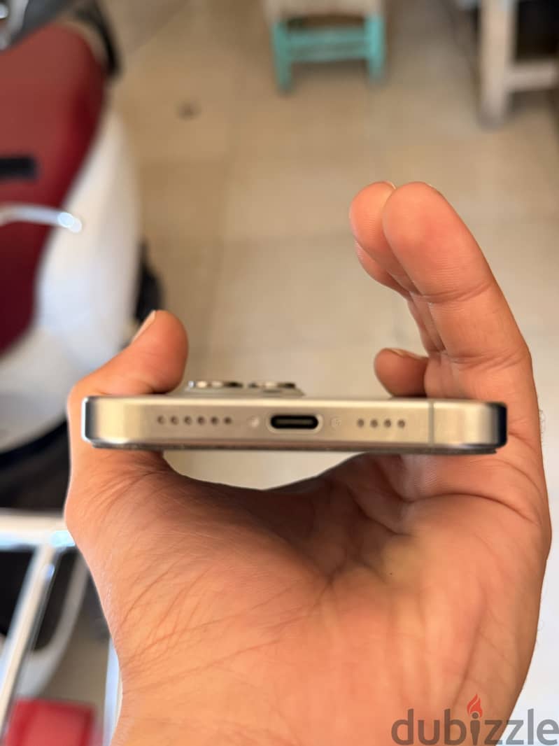 Apple - iPhone 15 Pro Max 4