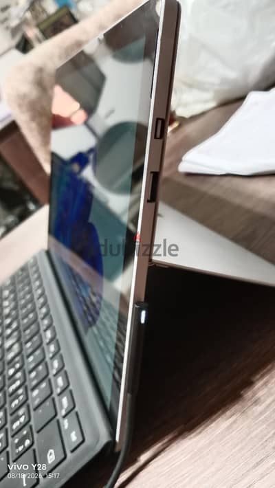 لابتوب ميكروسوفت