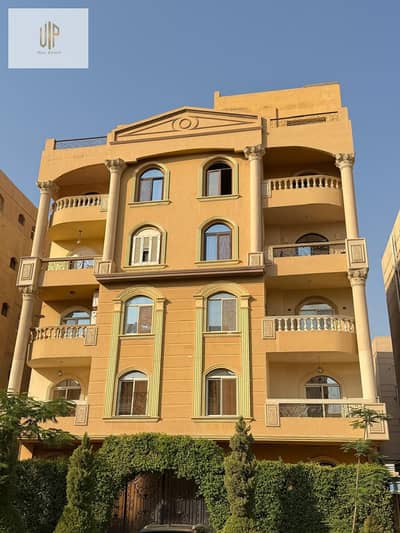 شقه في موقع خطير في التجمع الخامس - النرجس عمارات - فيو جاردن بالقرب من محور جمال عبد الناصر
