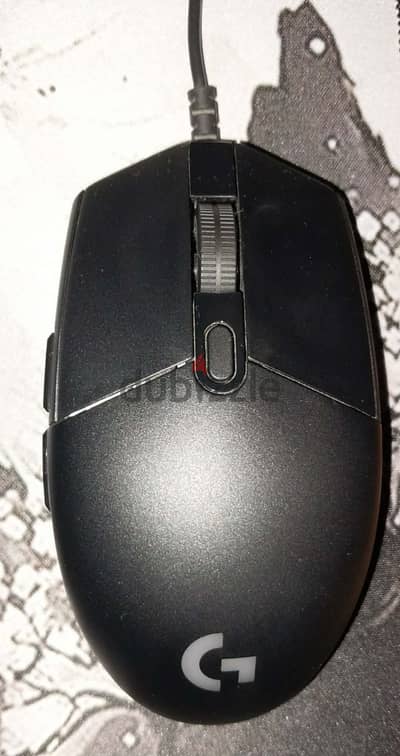 Logitech G102 Gaming Mouse لسا في الضمان