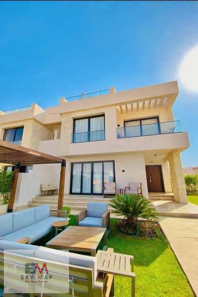 فيلا نموذج Q1 في مدينتي بتصميم راقٍ ومساحات مميزة، تتمتع بتوزيع داخلي عملي وخصوصية عالية، مع إطلالات مميزة ومساحات خضراء تحيط بالفيلا اختيار مثالي