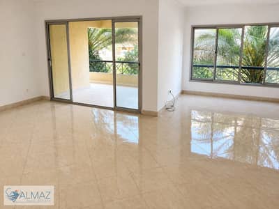 Unfurnished 155 sqm apartment for rent in Al Rehab, Block 62, near main roads.
