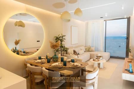 شاليه 3 غرف متشطب بالتكيفات و العفش و الاجهزة الكهربائيه علي خليج بحر مارينا امام فندق Rixos Hotel