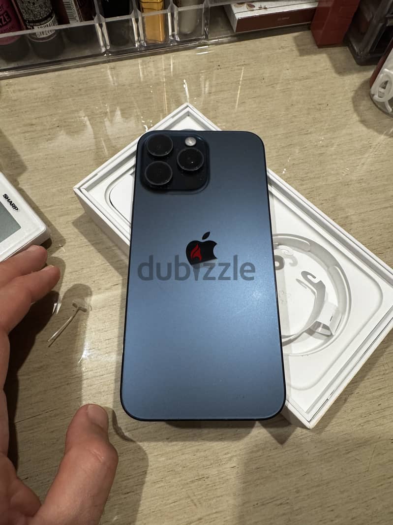 Iphone 15 PRO-MAX (VERY GOOD CONDITION) 1