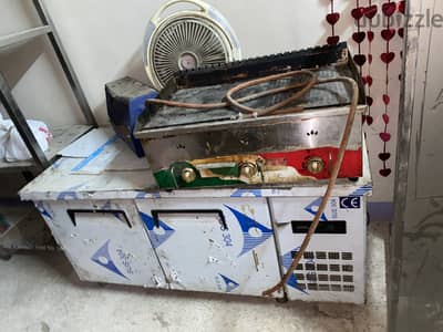 عدة مطعم كاملة(معادا القلاية) للبيع ب٨٠الف قابل للتفاوض البسيط