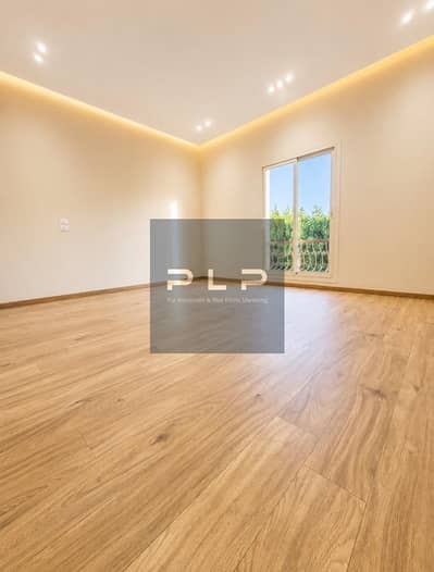 A fully finished, ultra-super-luxurious standalone villa, ready for immediate occupancy and viewing, is for sale in New Cairo's First Settlement - opp