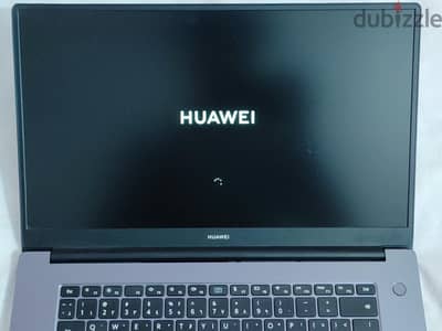 لابتوب هواوي بحاله ممتازه