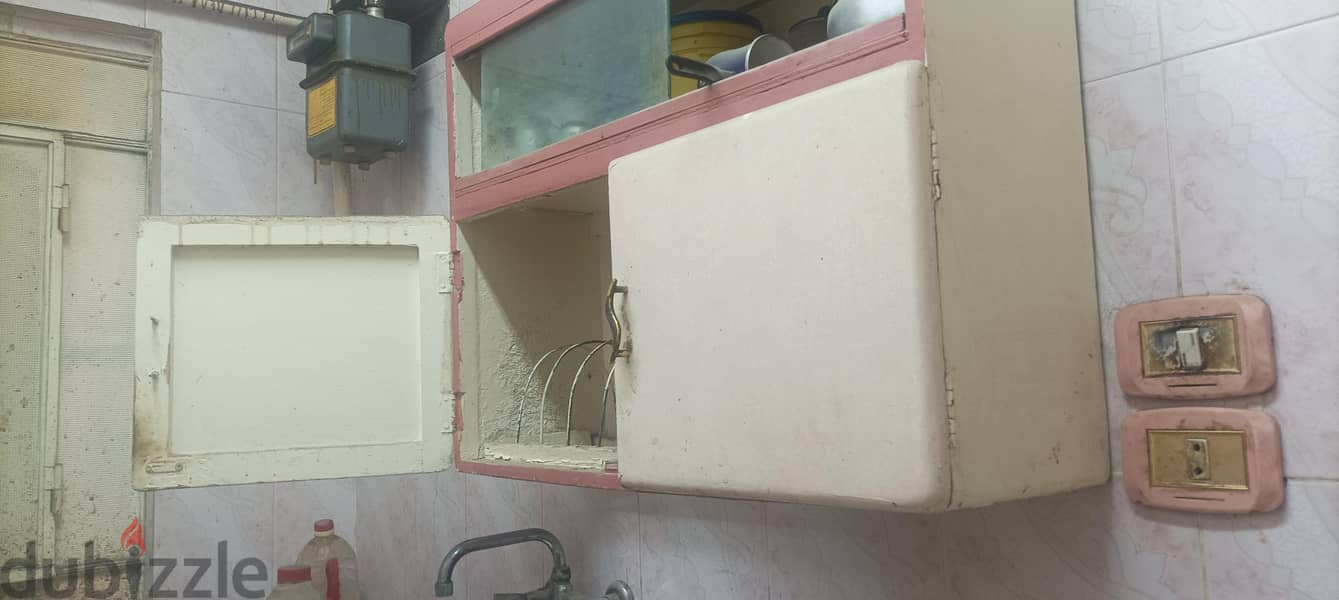 wooden kitchen (white and pink) 1