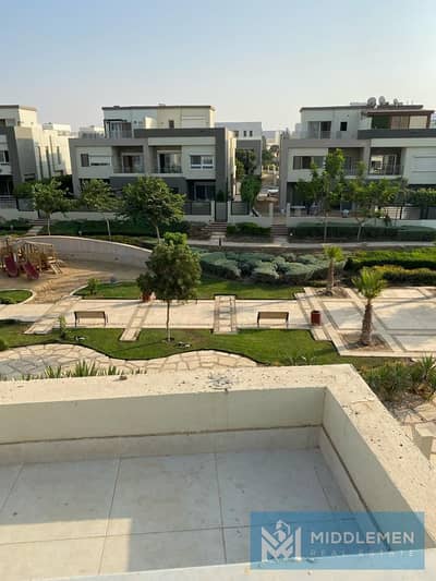 standalone 400m fully finished with central AC Prime location Direct in landscape , Waterfeatures and club house fifth square almarasem new cairo