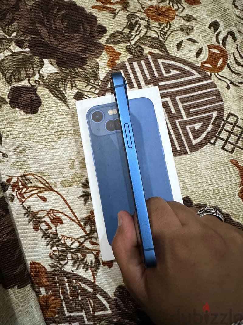 Apple - iPhone 13 2