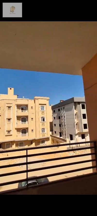 شقه للبيع في الاندلس 2     دخله صريحه من محور محمد نجيب   قريب من نجمة هليوبوليس و الامريكية