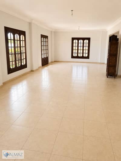 Unfurnished 300 sqm apartment for rent, suitable for residential or commercial use, in the First District (Villas) in New Cairo