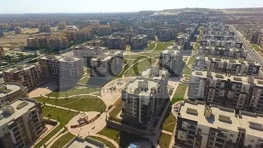 Apartment for sale with a 100,000 EGP installment plan Prime location with a distinctive open view in Beit Al Watan, New Cairo Fifth Settlement 90th