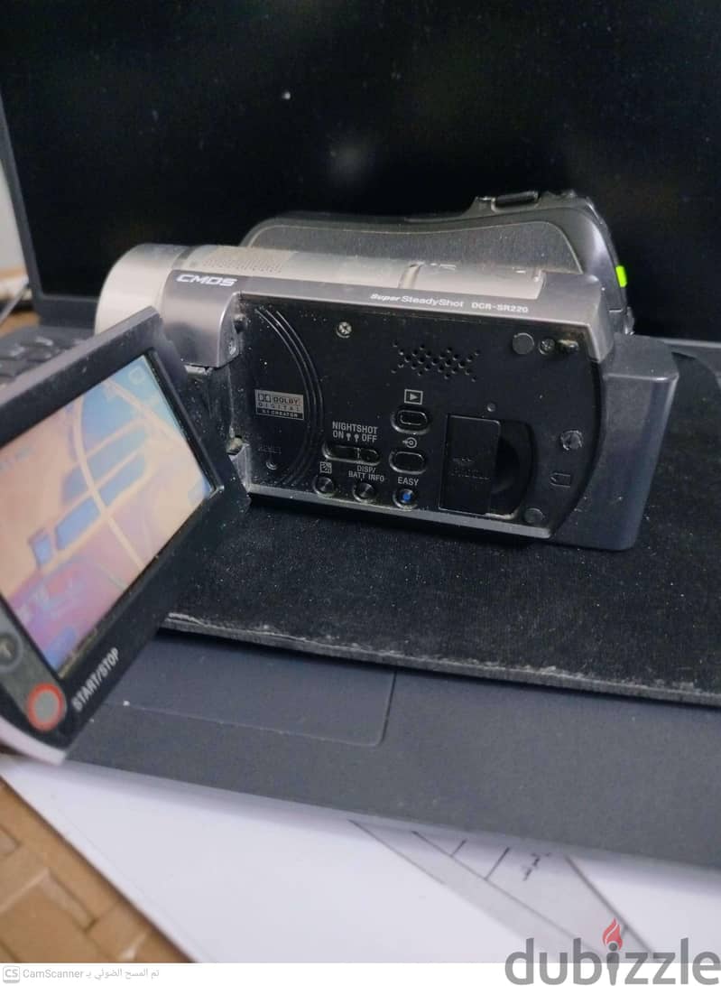Sony Handycam DCR-SR220 3