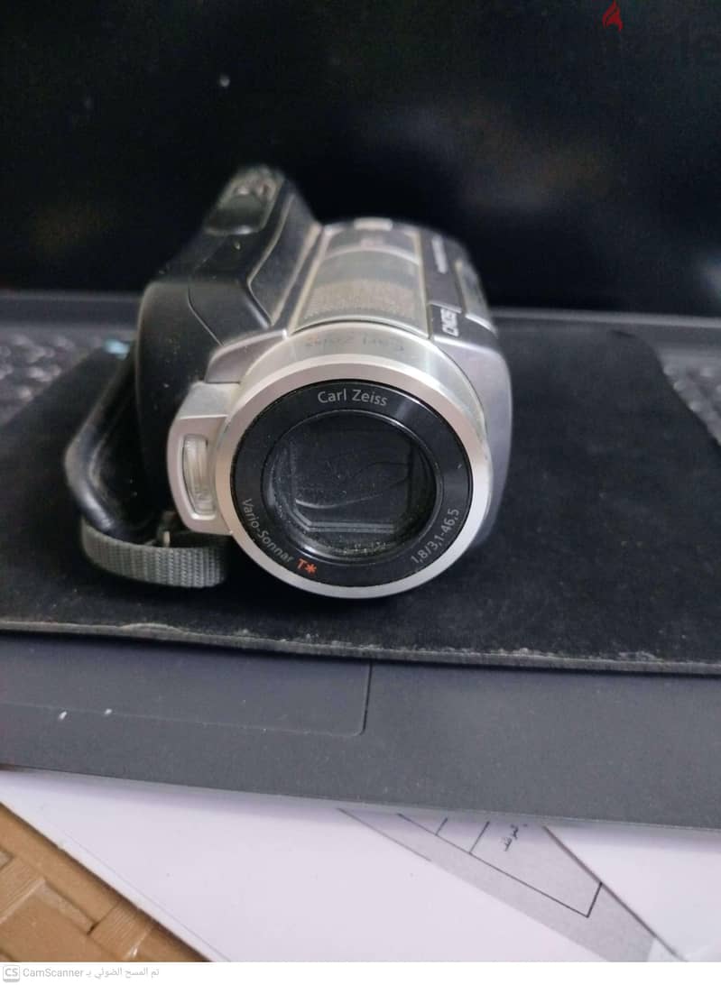 Sony Handycam DCR-SR220 4