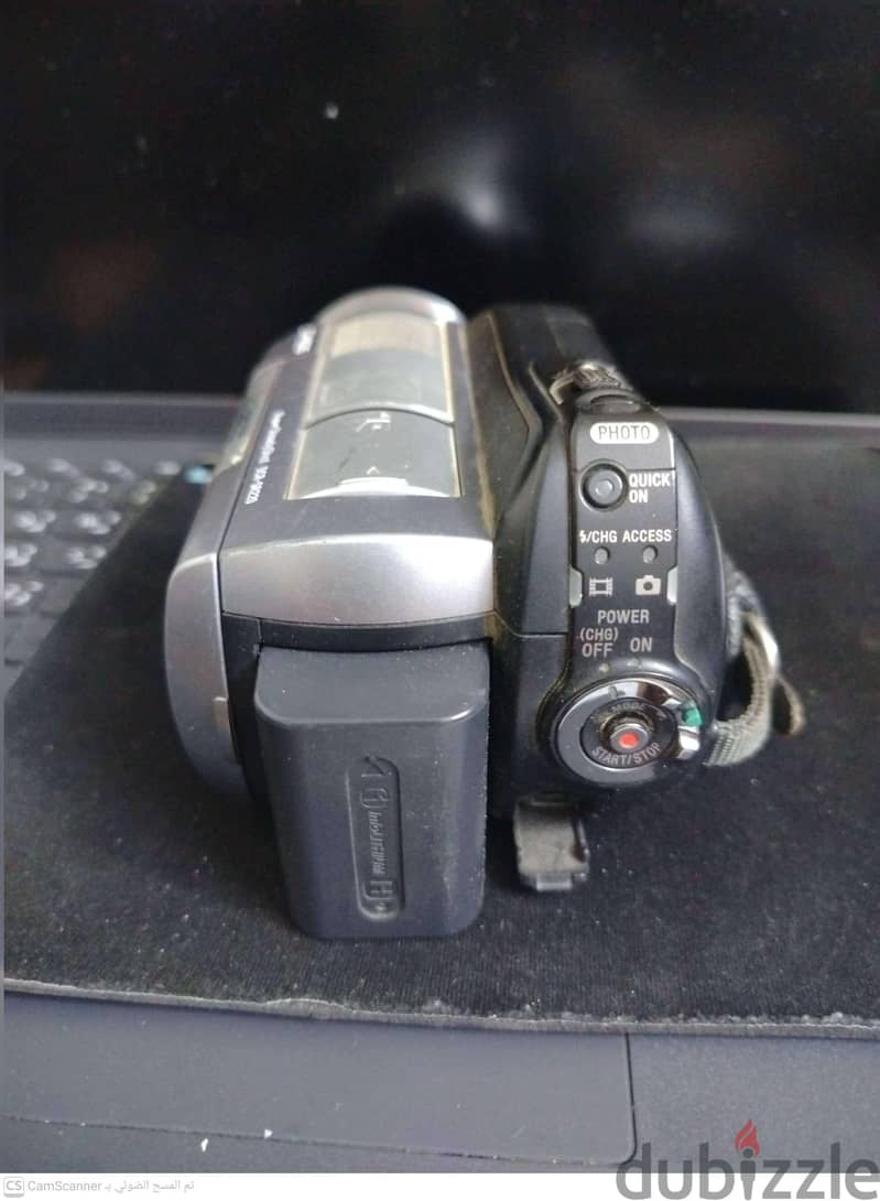 Sony Handycam DCR-SR220 5