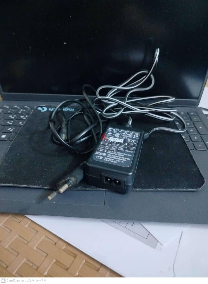 Sony Handycam DCR-SR220 9