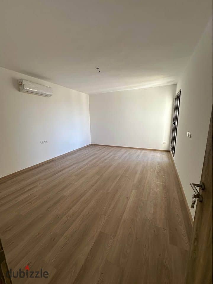 شقة بـ٣ غرف نوم في كومباوند فيفث سكوير، صورة ٤ من ١٢