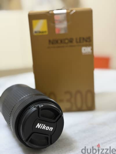 عدسة Nikon 70-300mm AF-P DX NIKKOR جديدة + MINI TRIPOD