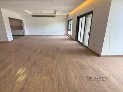 Duplex with kitchen & ACs for rent in Eastown