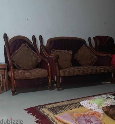 طقم كنب و كراسي كامل ٤ قطع ممتاز