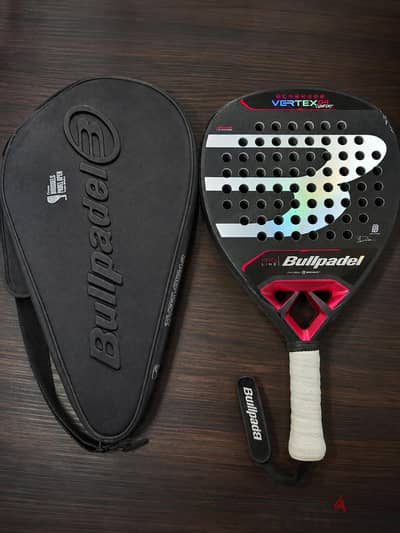 مضرب بادل كسر زيرو بول بادل - Bullpadel Vertex 04 Comfort
