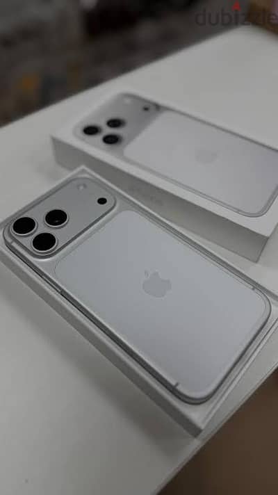 آبل - آيفون 17 برو ماكس