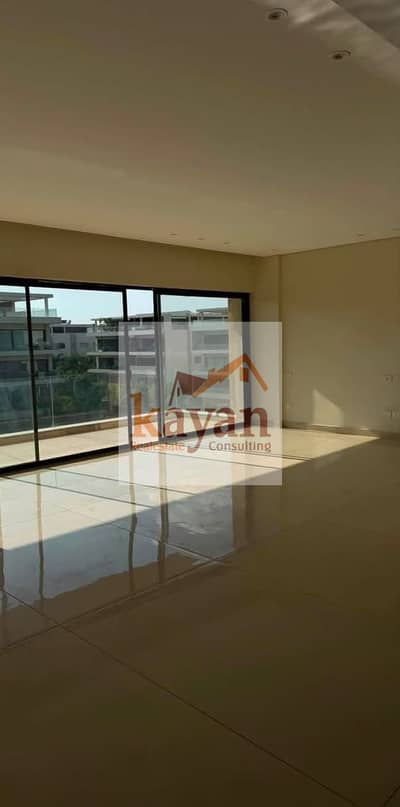 شقة للإيجار في Lake View Residence | أول سكن وإطلالة مباشرة على البحيرة
