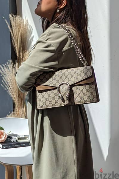 Handbag