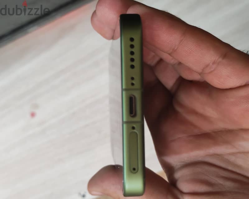 Vivo X300 FE 5
