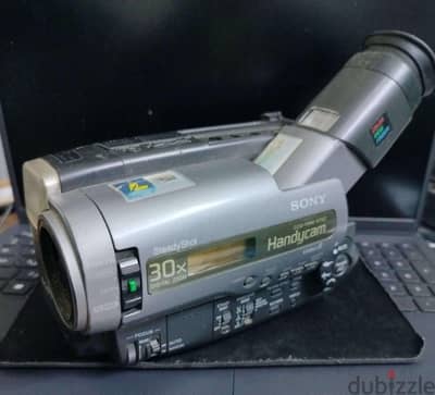 Handycam CCD-TR96