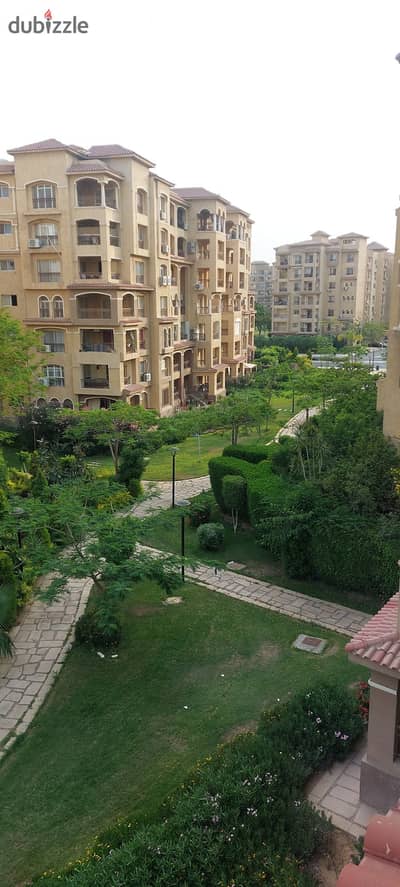 للإيجار بالتكييفات والمطبخ