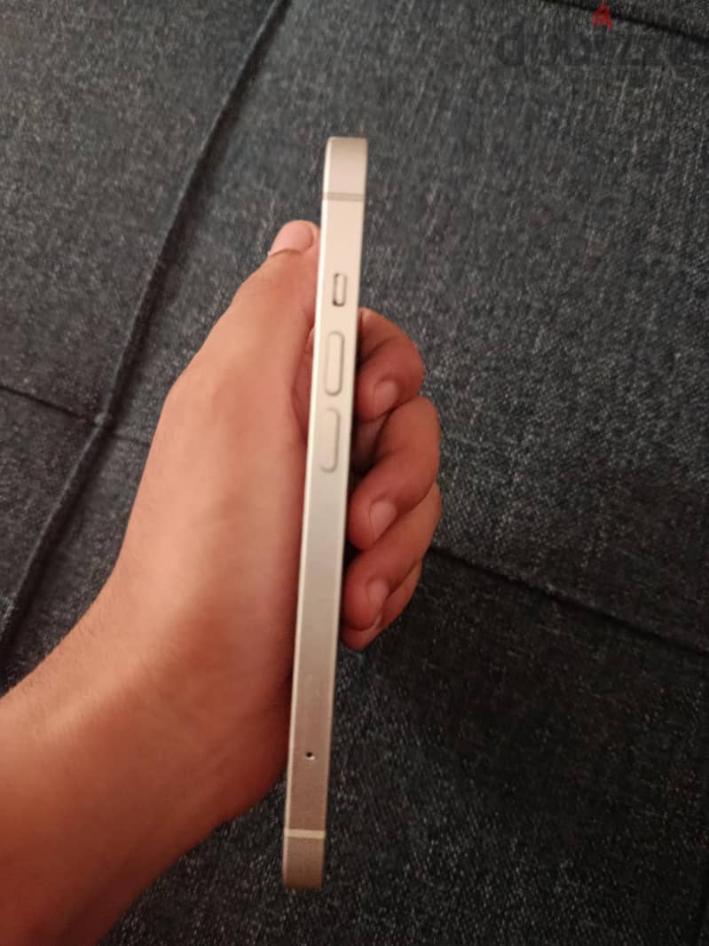 Apple - iPhone 13 5