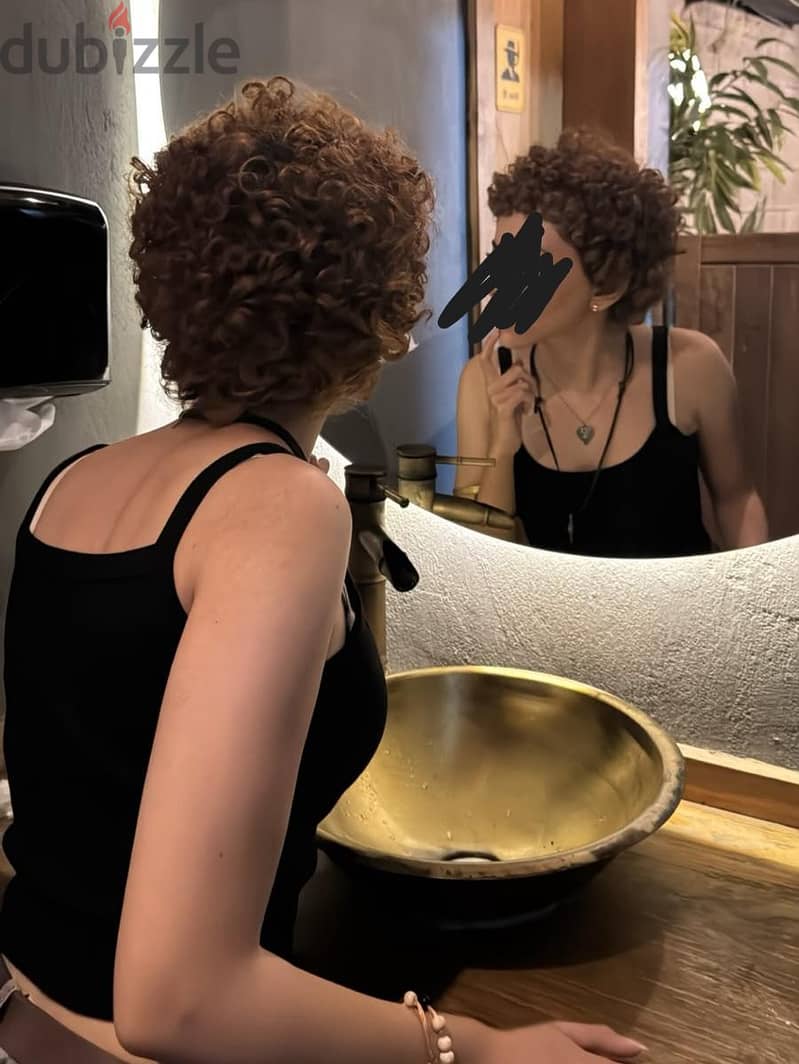black crop top 1