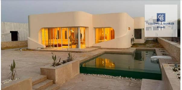 شاليه فندقي 95م بروف 25 م متشطب فيو لاجون وبحر بإدارة فندقية عالمية من فندق U HOTEL فئة 5 نجوم في كمبوند Masaya - سيدي عبدالرحمن الساحل الشمالي 2 غرف