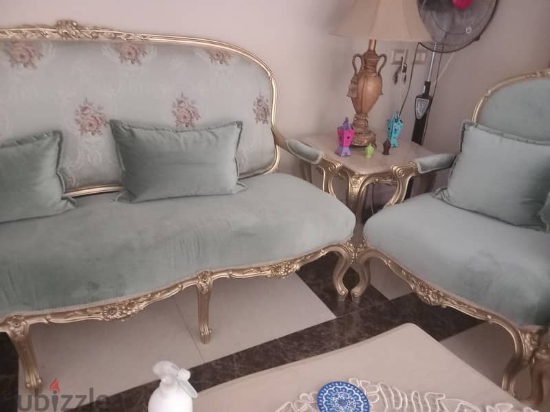 salon للبيع 4